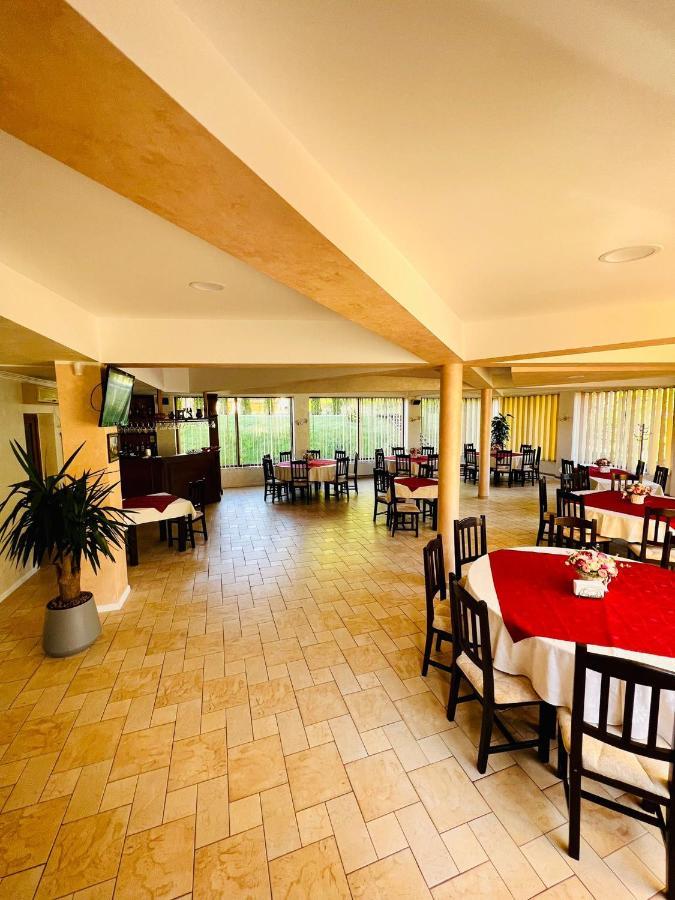 Pensiunea Andias Sucevita Extérieur photo
