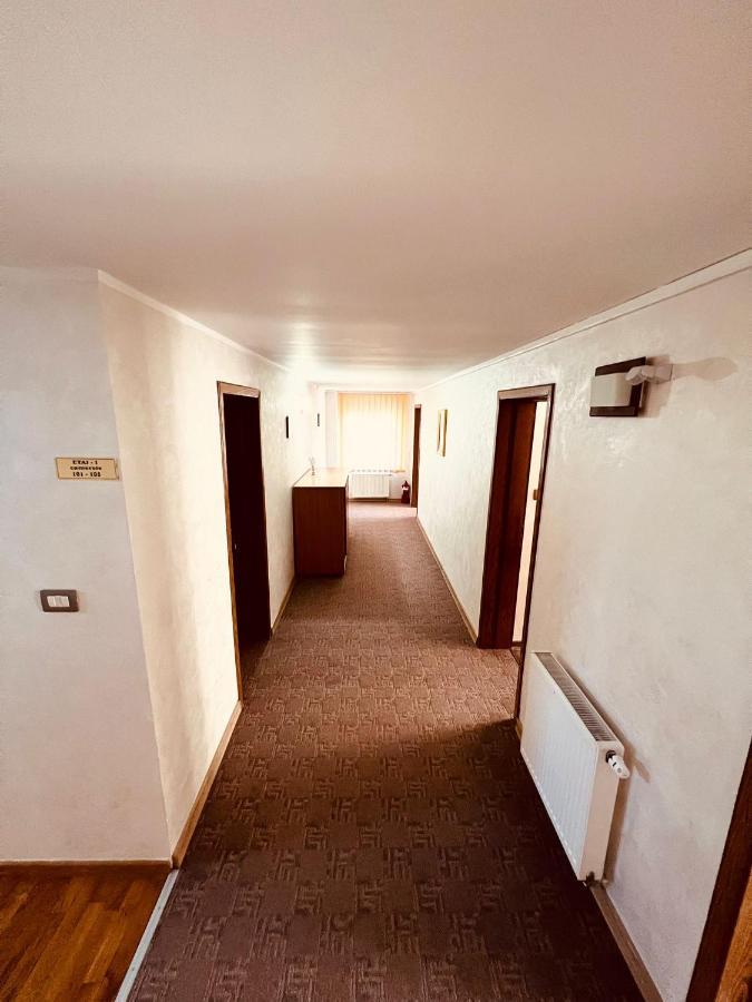 Pensiunea Andias Sucevita Extérieur photo