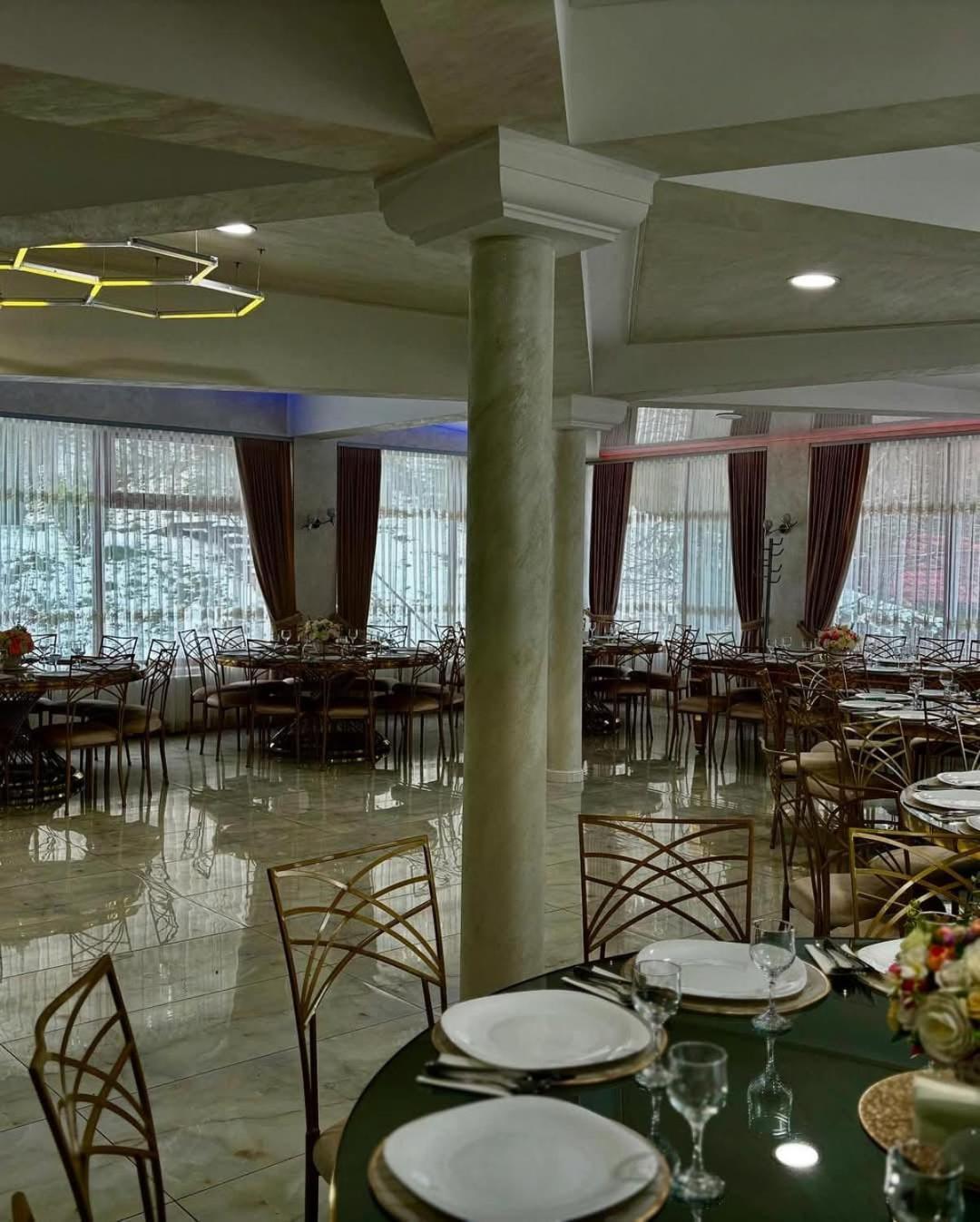 Pensiunea Andias Sucevita Extérieur photo